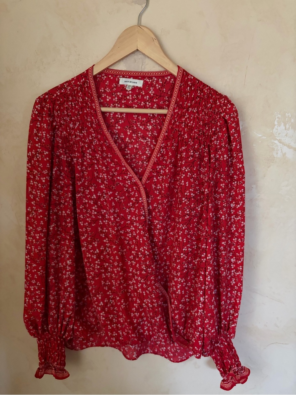 Max Studio Red Floral V-Neck Long Sleeve Blouse